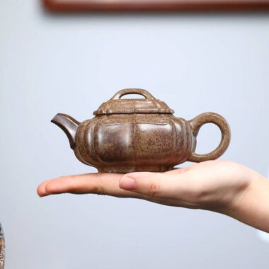 Full Handmade Yixing Zisha Teapot [Jinnang Ruyi Pot] (Di Cao Qing Firewood Fired – 180ml)