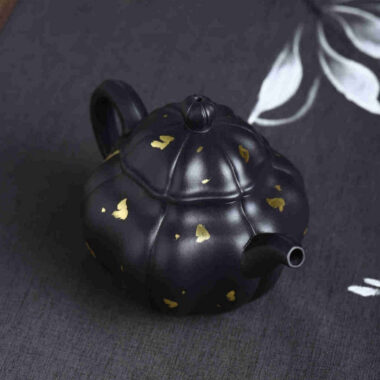 Full Handmade Yixing Zisha Teapot [Golden Lotus Seed Pot] (Shi Huang – 300ml)