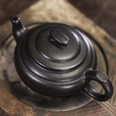 Full Handmade Yixing Zisha Teapot [Shang Xin Qiao Pot] (Hei Ni – 190ml)