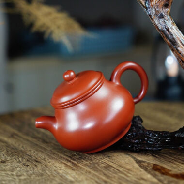 Yixing Zisha Teapot [Gao Pan Pot] (Dahongpao – 200ml)