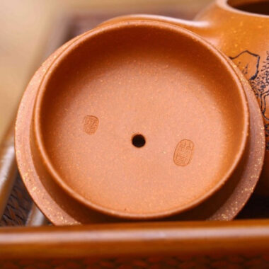 Full Handmade Yixing Zisha Teapot [Jingzhou Shi Piao Pot] (Jiang Po Ni – 300ml)