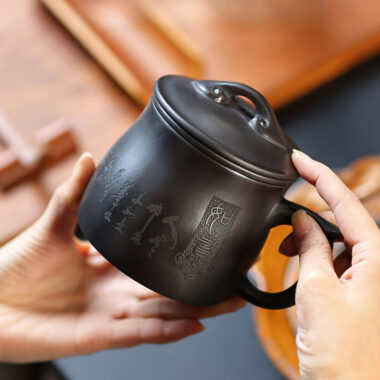 Yixing Zisha Tea Mug with Filter [Ruyi] (Shi Huang – 400ml)