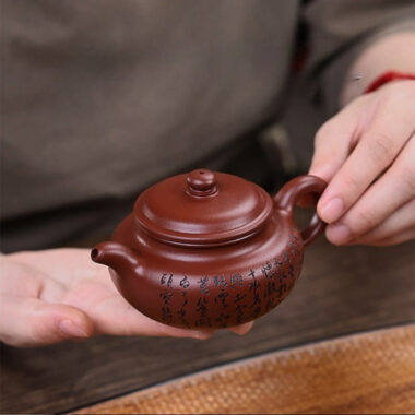 Full Handmade Yixing Zisha Teapot [Man Jiang Hong] (Long Xue Sha – 200ml)