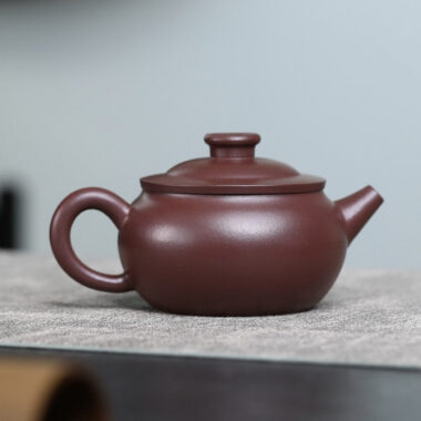 Full Handmade Yixing Zisha Teapot [Rich & Prosperity Pot] (Zi Ni – 180ml)
