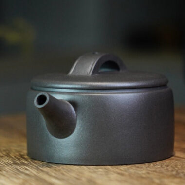 Full Handmade Yixing Zisha Teapot [Hanwa Pot] (Qinghui Ni – 180ml)