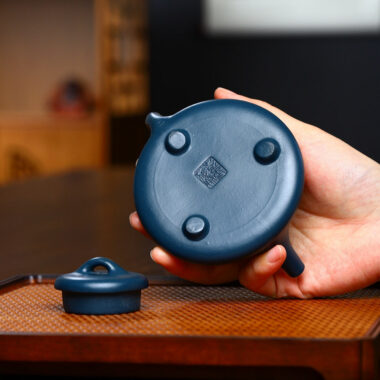 Yixing Zisha Teapot [Fengming Ziye Shi Piao] (Tian Qing Ni – 180ml)