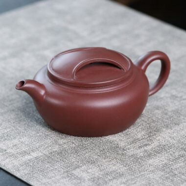 Full Handmade Yixing Zisha Teapot [Niu Gai Lianzi Pot] (Zi Ni – 210ml)