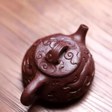 Yixing Zisha Teapot [Dragon Gong Chun Shi Piao] (Zi Ni Firewood Firing – 150ml)