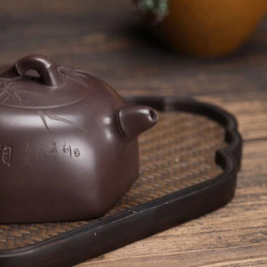 Full Handmade Yixing Zisha Teapot [Yue Xia Xiaoxiang Pot] (Lao Zi Ni – 260ml)