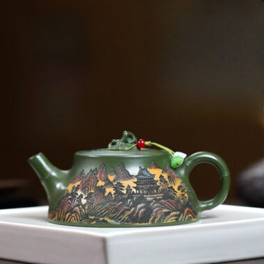 Yixing Zisha Teapot [Mountains & Rivers] (Lu Ni – 230ml)