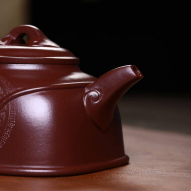 Full Handmade Yixing Zisha Teapot [Ruyi Pot] (Di Cao Qing – 370ml)