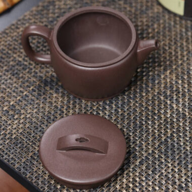 Full Handmade Yixing Zisha Teapot [Hanwa Pot] (Zi Ni – 310ml)