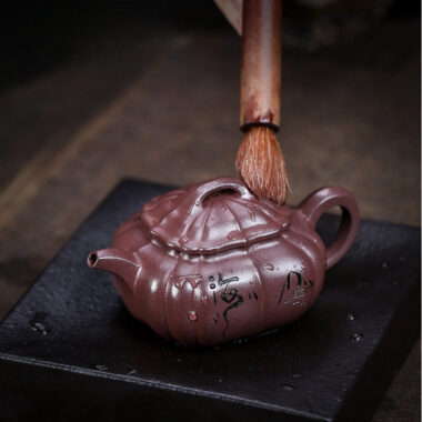 Full Handmade Yixing Zisha Teapot [Shan Hai] (Zi Ni – 150ml)