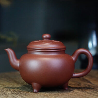 Full Handmade Yixing Zisha Teapot [Dabin Ruyi] (Di Cao Qing  – 200ml)