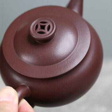 Full Handmade Yixing Zisha Teapot [Rich & Prosperity Pot] (Zi Ni – 180ml)