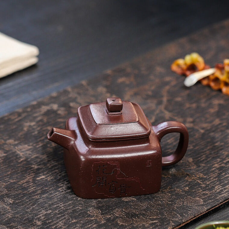 Full Handmade Yixing Zisha Teapot [Sifang Piao Xiang] (Zi Ni – 160ml)