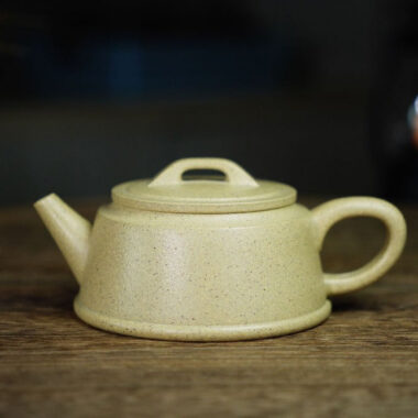 Full Handmade Yixing Zisha Teapot [Yu Zhao Pot] (Benson Lu Ni – 170ml)