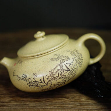Full Handmade Yixing Zisha Teapot [Han Jiang Pot] (Bensan Lu Ni – 180ml)