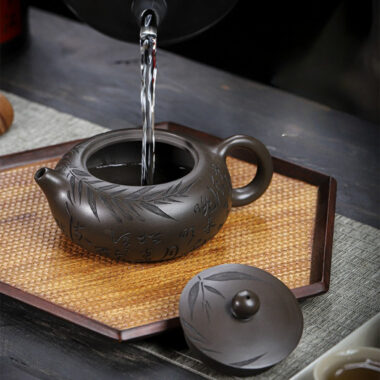 Full Handmade Yixing Zisha Teapot [Bian Yu] (Feicui Qing Zi Ni – 330ml)