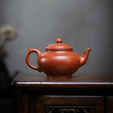 Yixing Zisha Teapot [Xiao Ying] (Jiang Po Ni – 220ml)