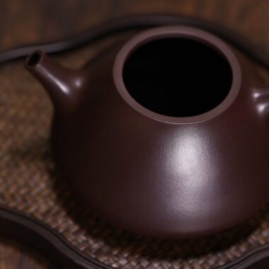 Full Handmade Yixing Zisha Teapot [Ziye Shi Piao Pot] (Zi Ni – 240/320ml)