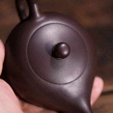Full Handmade Yixing Zisha Teapot [Shen Deng Yandou Pot] (Zi Ni – 125/170ml)