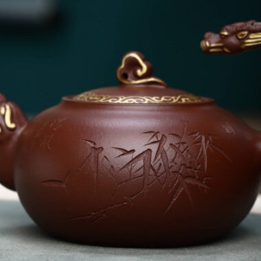 Full Handmade Yixing Zisha Teapot [Dragon Pot] (Di Cao Qing – 300ml)