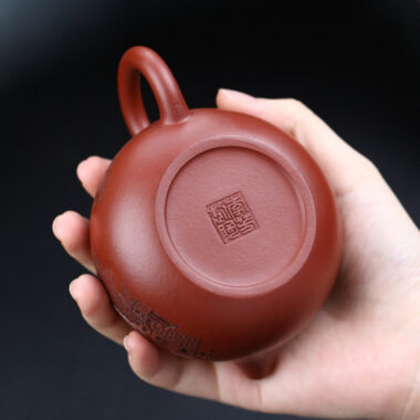 Full Handmade Yixing Zisha Teapot [Yi Jiangnan Xishi Pot] (Dahongpao – 200ml)