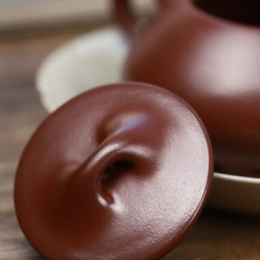 Full Handmade Yixing Zisha Teapot [Jingzhou Shi Piao Pot] (Zi Zhu Ni – 240ml)