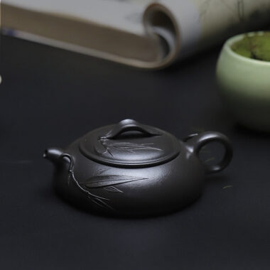 Full Handmade Yixing Zisha Teapot [Biyu Qing Zhu] (Tian Qing Ni – 140ml)