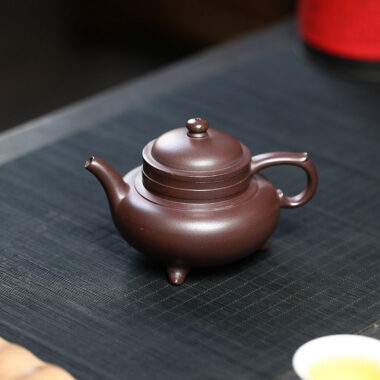 Yixing Zisha Teapot [San Zu Ao Xue] (Zi Ni – 230ml)