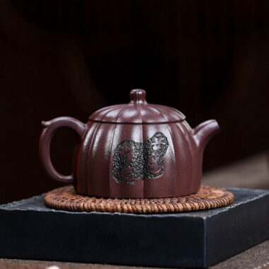 Full Handmade Yixing Zisha Teapot [Gui Bao] (Zi Ni – 190ml)