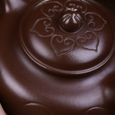 Full Handmade Yixing Zisha Teapot [Siji Ruyi Pot] (Zi Ni – 260ml)