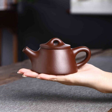 Full Handmade Yixing Zisha Teapot [Bawang Shi Piao Pot] (Zi Ni – 160ml)