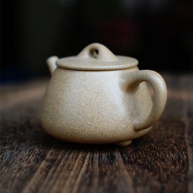 Full Handmade Yixing Zisha Teapot [Gao Shi Piao Pot] (Qing Duan Ni – 190ml)