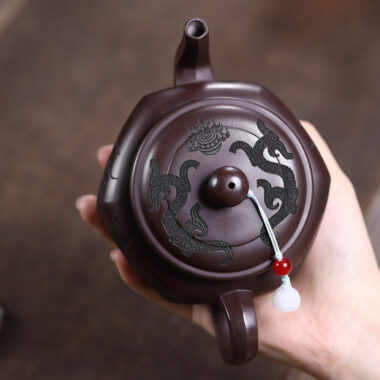 Yixing Zisha Teapot [Dragon Liufang] (Gu Tong Wu Ni – 330ml)