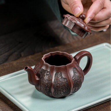 Full Handmade Yixing Zisha Teapot [Hua Ruyi] (Zi Ni – 160ml)