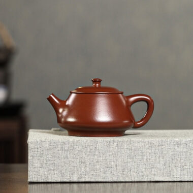 Full Handmade Yixing Zisha Teapot [Gao Piao Pot] (Zi Zhu Ni – 160ml)