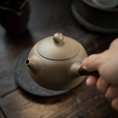 Yixing Zisha Teapot [Tang Yu Xishi Side Handle Pot] (Qing Duan Ni – 200ml)