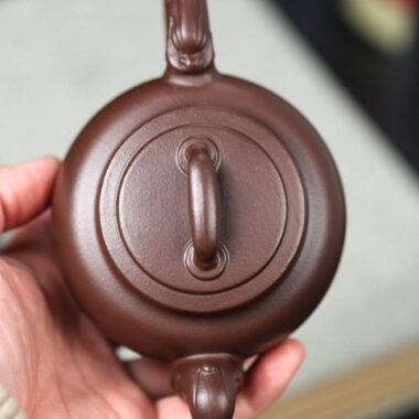 Full Handmade Yixing Zisha Teapot [Hong Fu Pot] (Zi Ni – 270ml)