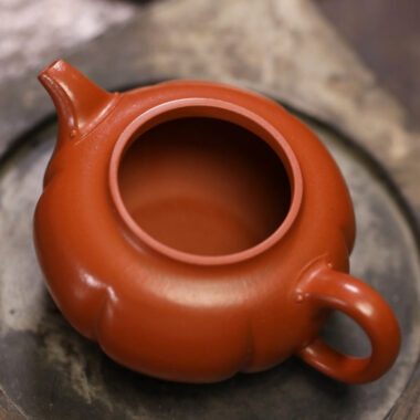 Full Handmade Yixing Zisha Teapot [Jin Nang Pot] (Zhao Zhuang Zhu Ni- 190ml)