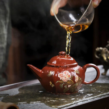 Full Handmade Yixing Zisha Teapot [Hua Ban Cha Xiang] (Hong Jiang Po Ni – 240ml)