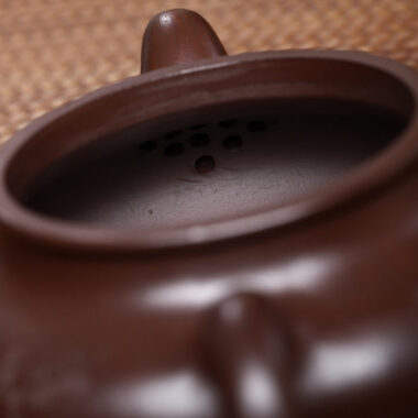 Yixing Zisha Teapot [Hanmei Xu Bian] (Shi Hong – 190ml)