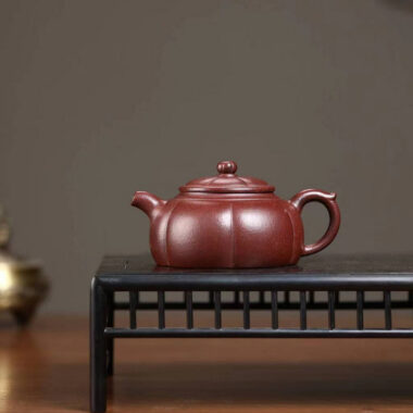 Yixing Zisha Teapot [Lotus Ban Piao] (Zi Ni – 170ml)