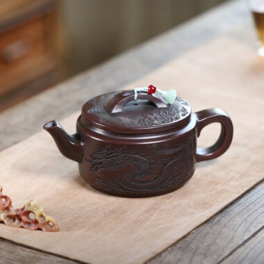 Yixing Zisha Teapot [Dragon Hanwa] (Gu Tong Wu Ni – 460ml)