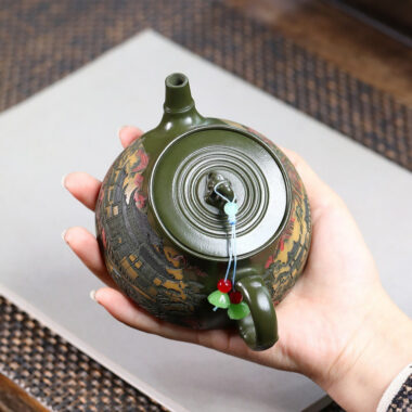 Yixing Zisha Teapot [Jiangnan Chun Yun] (Lu Ni – 170ml)