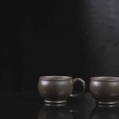 Full Handmade Yixing Zisha Teapot Set [Mei Bao Chun] (Feicui Qing Zi Ni – 320ml)