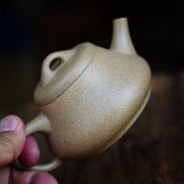 Full Handmade Yixing Zisha Teapot [Xin Piao Pot] (Qing Duan Ni – 180ml)