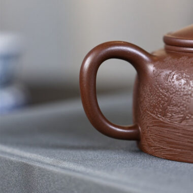 Full Handmade Yixing Zisha Teapot [Niu Gai Lianzi Pot] (Zi Ni – 230ml)