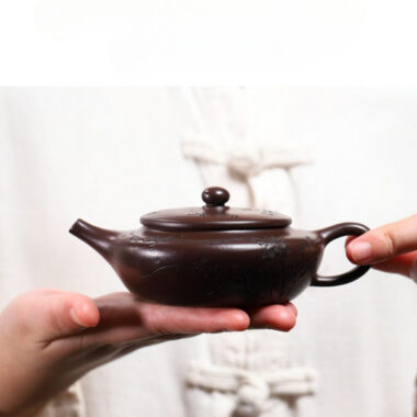 Yixing Zisha Teapot [Han Ying Bian Chen] (Zi Ni – 160ml)